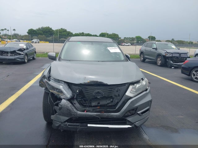 Nissan ROGUE S 2017 KNMAT2MT3HP575742 Image 13