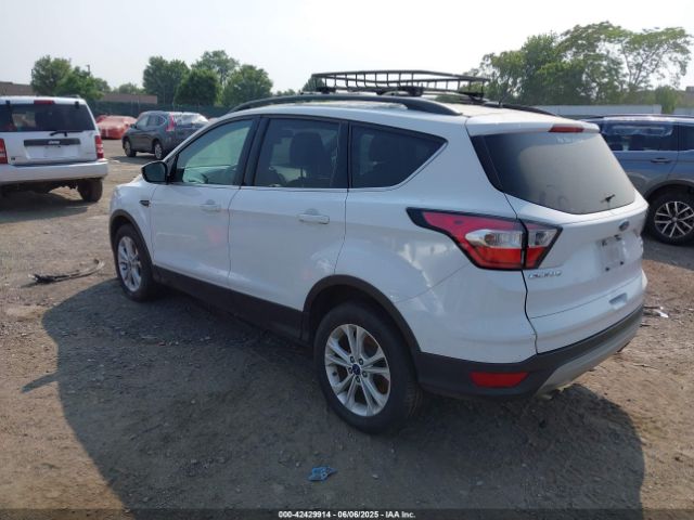 1FMCU9GD8HUF00552 Ford ESCAPE SE