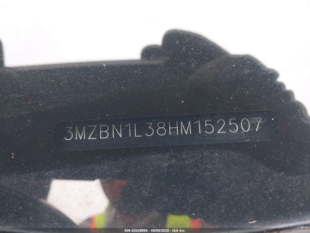 3MZBN1L38HM152507 Mazda py