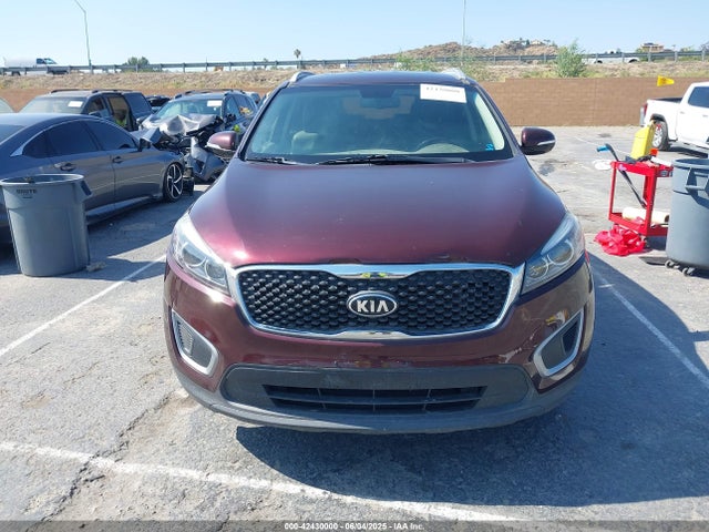 5XYPGDA39HG329845 KIA 2017