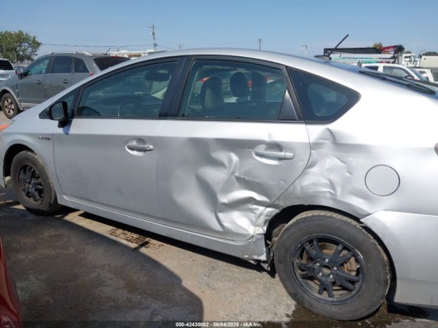 JTDKN3DU8F0458449 Toyota Prius Four