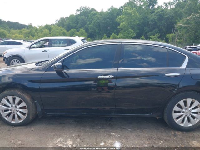 1HGCR3F96FA002169 Honda Accord Touring