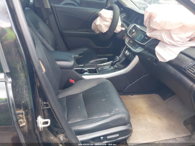 1HGCR3F96FA002169 Honda Accord Touring
