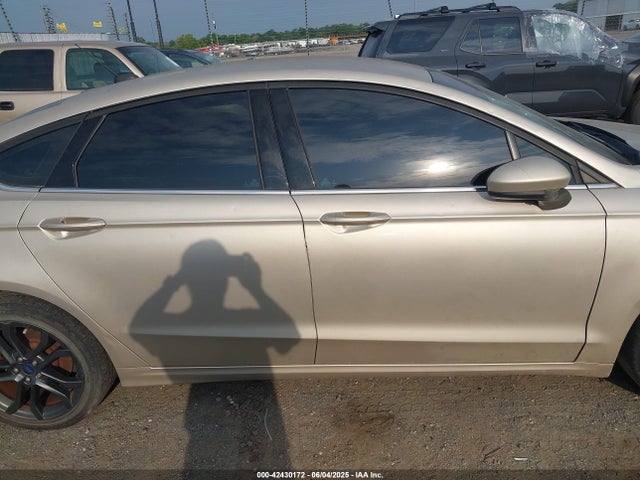 Ford FUSION SE 2018 3FA6P0HD6JR279927 Image 19