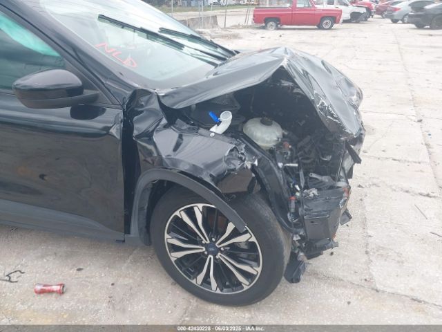 1FMCU0G64NUA91023 Ford ESCAPE SE