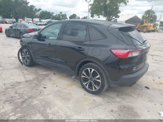 1FMCU0G64NUA91023 Ford ESCAPE SE