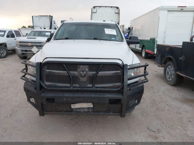 3C6UR5HJ6JG425275 RAM 2500 Tradesman  4x4 8' Box
