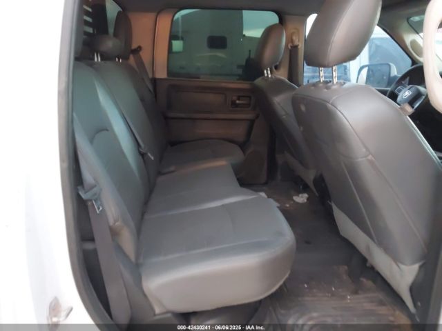3C6UR5HJ6JG425275 RAM 2500 Tradesman  4x4 8' Box