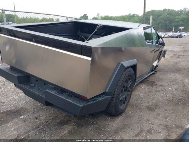 2024 TESLA CYBERTRUCK 7G2CEHED5RA015076 Photo 3