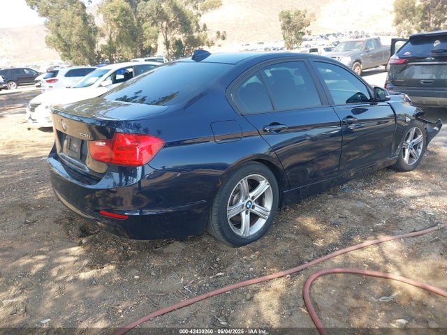 WBA3C1C52FK122337 BMW 328I