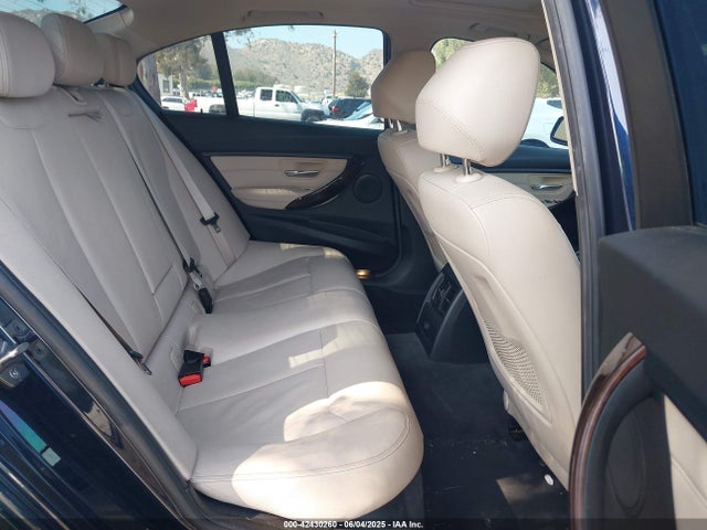 WBA3C1C52FK122337 BMW 328I