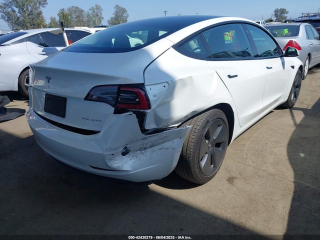 2022 TESLA MODEL 3 5YJ3E1EB4NF183958 Photo 3