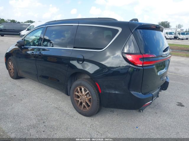 2022 CHRYSLER PACIFICA 2C4RC1BG6NR113799 Photo 2