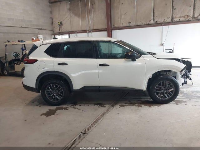 42430329 :رقم المزاد ، 5N1BT3AAXRC671840 vin ، 2024 Nissan Rogue S Fwd مزاد بيع