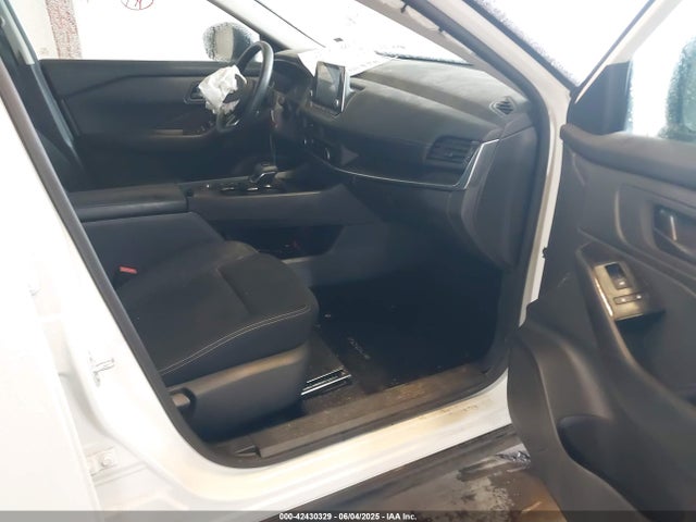 42430329 :رقم المزاد ، 5N1BT3AAXRC671840 vin ، 2024 Nissan Rogue S Fwd مزاد بيع