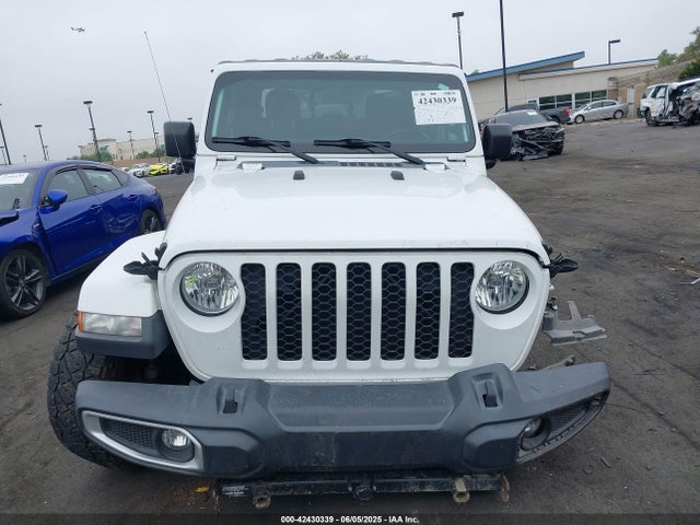 1C6HJTAG9LL194454 Jeep 2020
