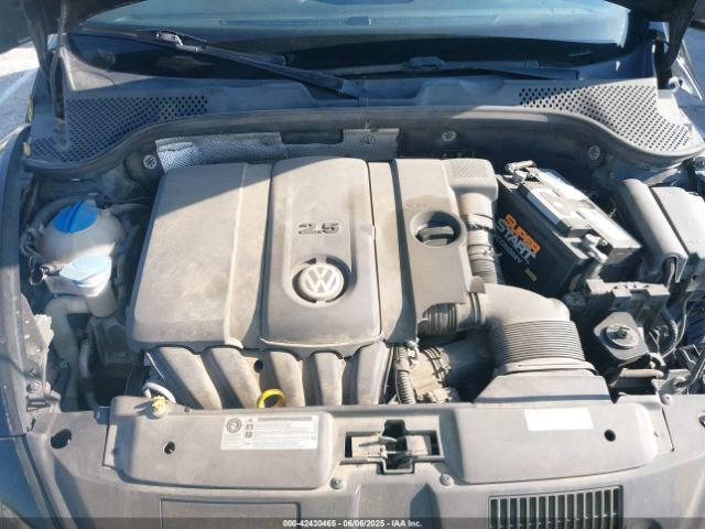 3VWFP7AT1EM629758 Volkswagen Beetle 2.5l Entry