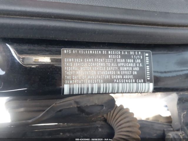 3VWFP7AT1EM629758 Volkswagen Beetle 2.5l Entry