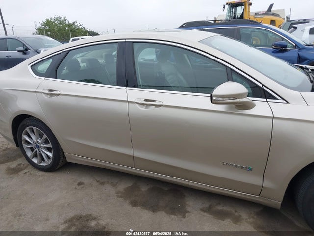 Ford 2.0l 4v atk hev 2017 3FA6P0LU4HR247589 Image 14