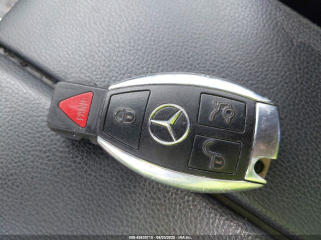 2013 MERCEDES-BENZ C 250 WDDGJ4HB3DG099831 Photo 10