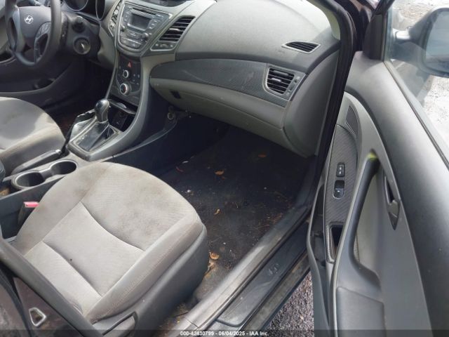 5NPDH4AE9GH719899 Hyundai ELANTRA SE
