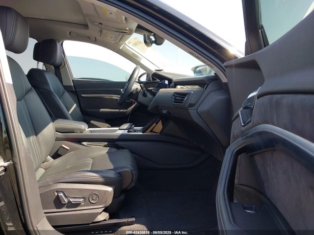 Audi E-Tron 2019 WA1VABGE7KB023213 Image 5