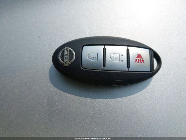 JN8AF5MV2ET355381 Nissan Juke Sv