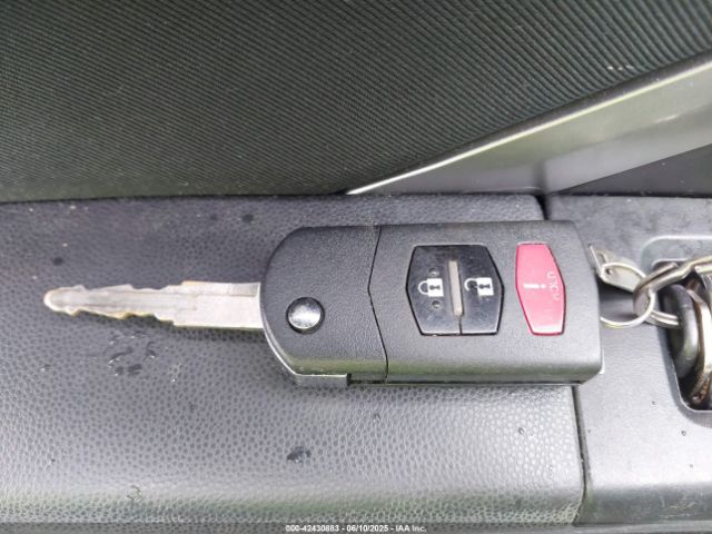 JM1CW2CL4E0174125 Mazda Mazda5 Touring