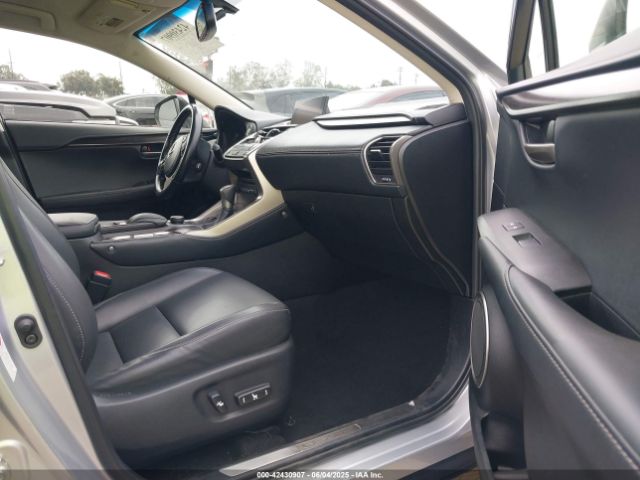 2017 LEXUS NX 200T JTJYARBZ0H2084186 Photo 4