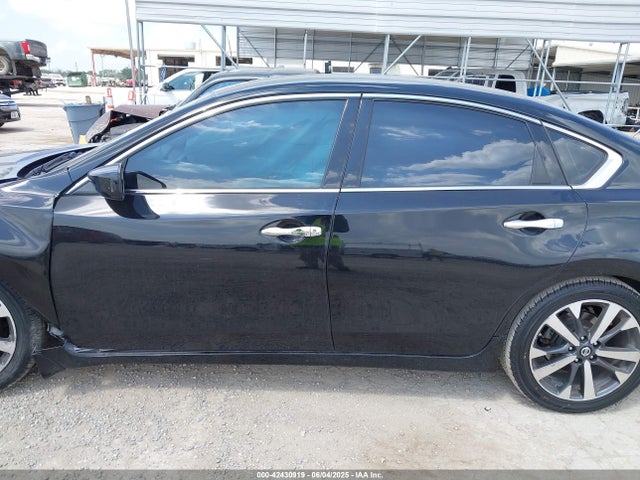1N4AL3AP8HC250708 Nissan 2017