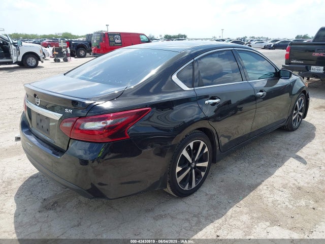 1N4AL3AP8HC250708 Nissan 2017