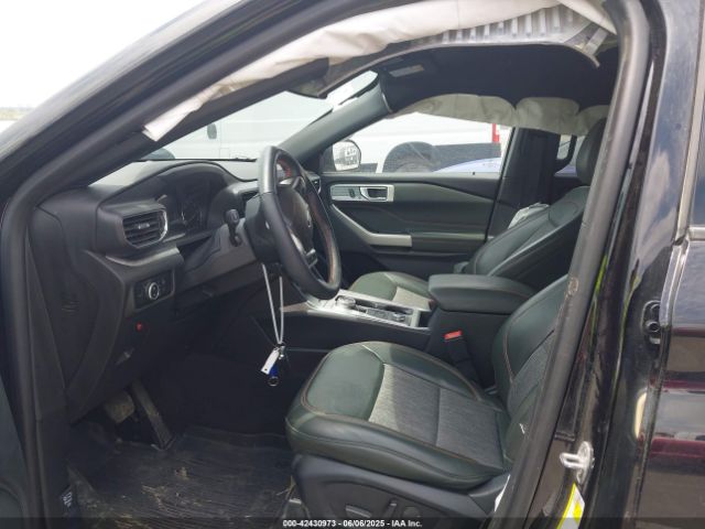 2023 FORD EXPLORER 1FMSK8JH9PGB48120 Photo 4