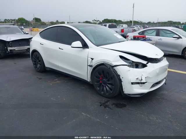 2022 TESLA MODEL Y 7SAYGDEF6NF545862 Photo 0