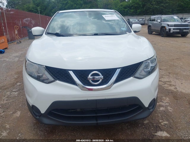 JN1BJ1CPXJW103688 Nissan 2018