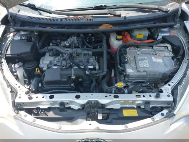 2012 TOYOTA PRIUS C JTDKDTB32C1527803 Photo 9