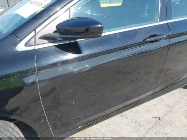 1C3CCCAB3GN139885 Chrysler 200