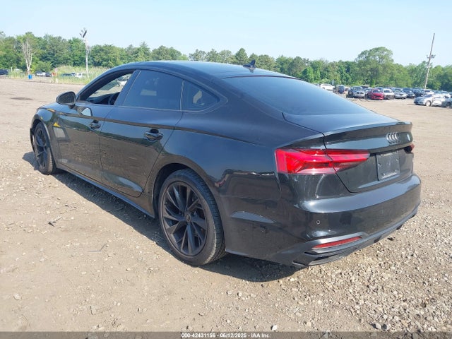 2022 AUDI A5 SPORTBACK WAUABCF53NA028277 Photo 2