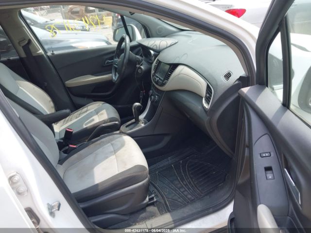 3GNCJPSB0HL140086 Chevrolet Trax Lt
