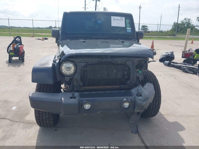 1C4BJWEG3HL564251 Jeep 2017