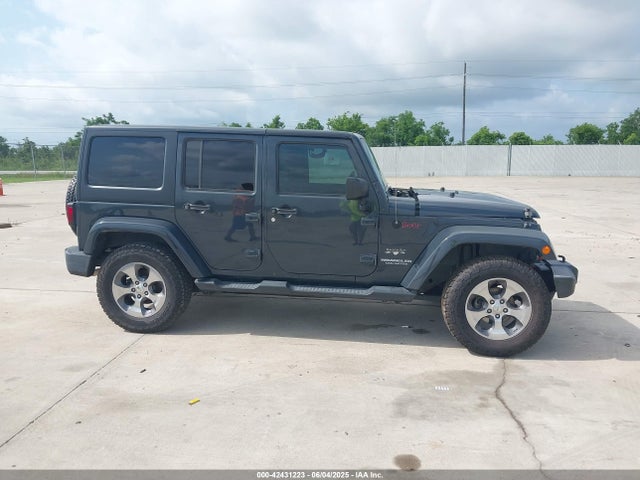 1C4BJWEG3HL564251 Jeep 2017