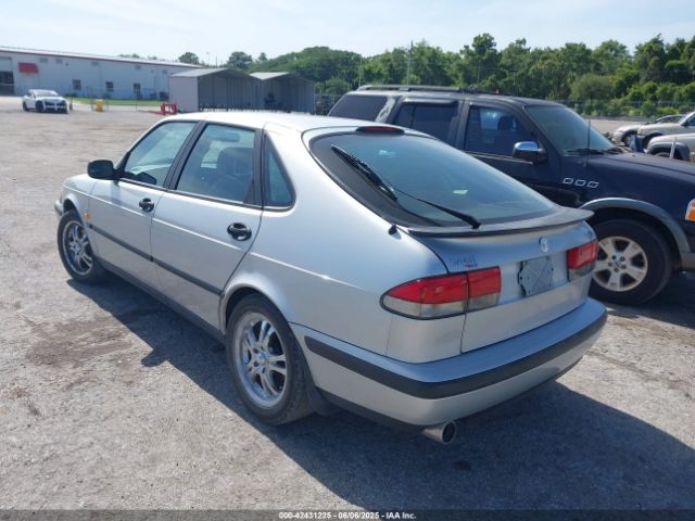1999 SAAB 9-3 YS3DF55P3X2062289 Photo 2