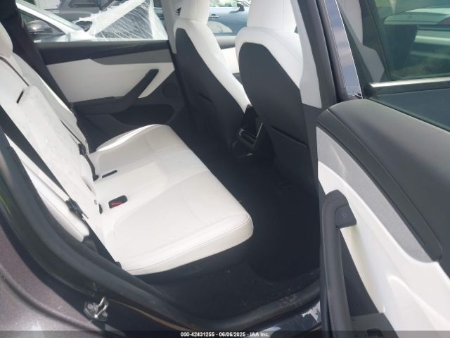 2026 TESLA MODEL Y 7SAYGDEE5TA391226 Photo 7