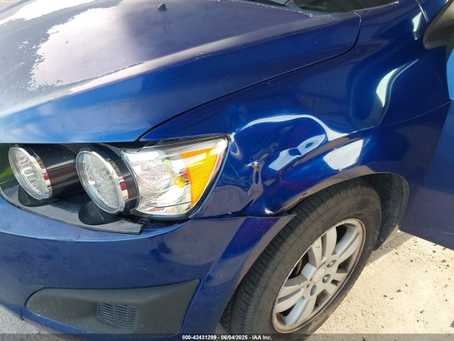 1G1JC5SH2E4176844 Chevrolet Sonic Lt Auto