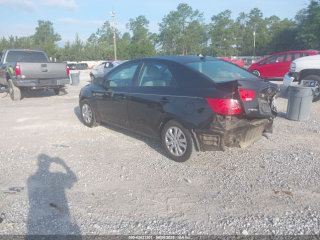 2013 KIA FORTE KNAFU4A22D5704308 Photo 2