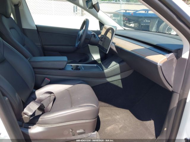 2022 TESLA MODEL Y 7SAYGDEE4NF379493 Photo 4