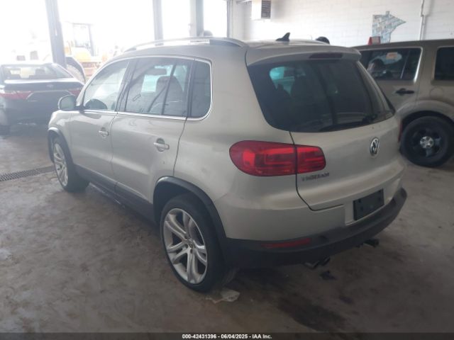 2013 VOLKSWAGEN TIGUAN WVGBV7AX2DW557134 Photo 2