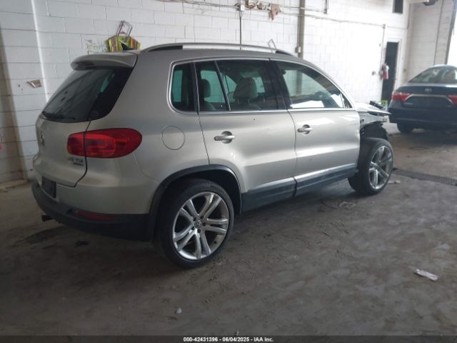 2013 VOLKSWAGEN TIGUAN WVGBV7AX2DW557134 Photo 3