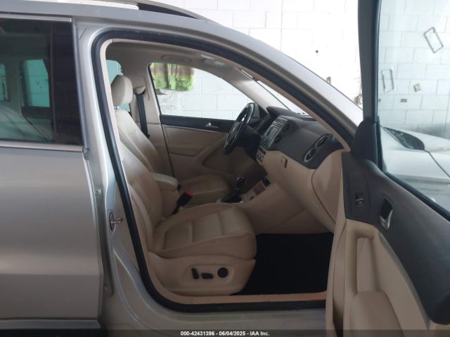 2013 VOLKSWAGEN TIGUAN WVGBV7AX2DW557134 Photo 4