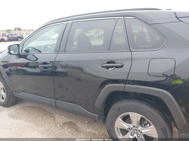 2T3W1RFV5RW323595 Toyota Rav4 Xle