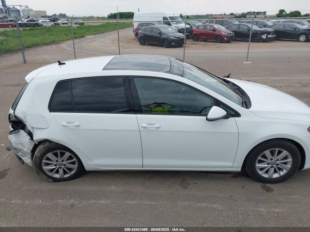 3VW217AU8FM049479 Volkswagen 2015